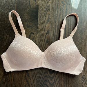 Wacoal Wirefree T Shirt Bra 36C Nude 856303